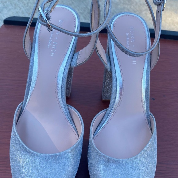 Born Fifth Antonio Melani Silver Glitter Block Heel Platform Heels Shoes 6M - Picture 2 of 4
